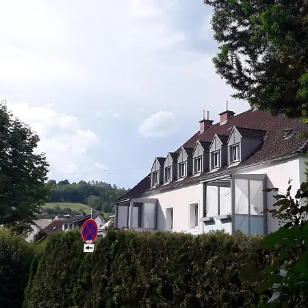 Traumapartment Poestlingberg, Reservierter Parkplatz, 4 Schlafzimmer 公寓 林茨