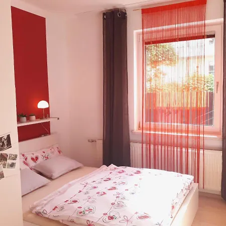Lägenhet Traumapartment Poestlingberg, Reservierter Parkplatz, 4 Schlafzimmer Linz