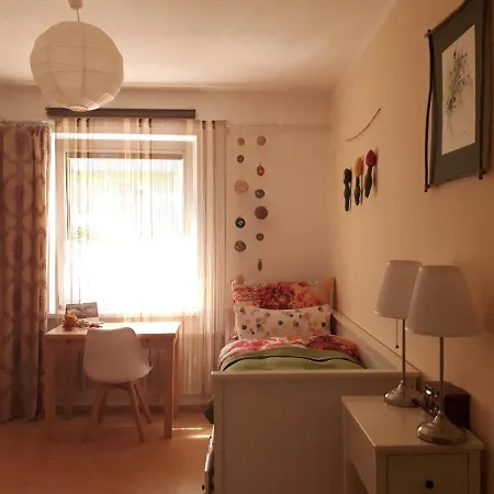 Lägenhet Traumapartment Poestlingberg, Reservierter Parkplatz, 4 Schlafzimmer *