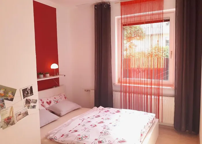 Lägenhet Traumapartment Poestlingberg, Reservierter Parkplatz, 4 Schlafzimmer Linz